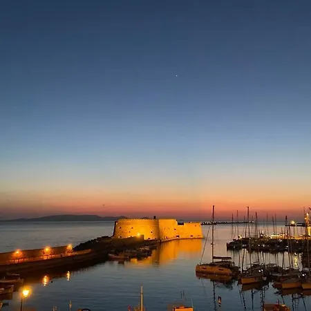 Archipelagos Apt In The Heart Of The City Heraklion  Exterior photo